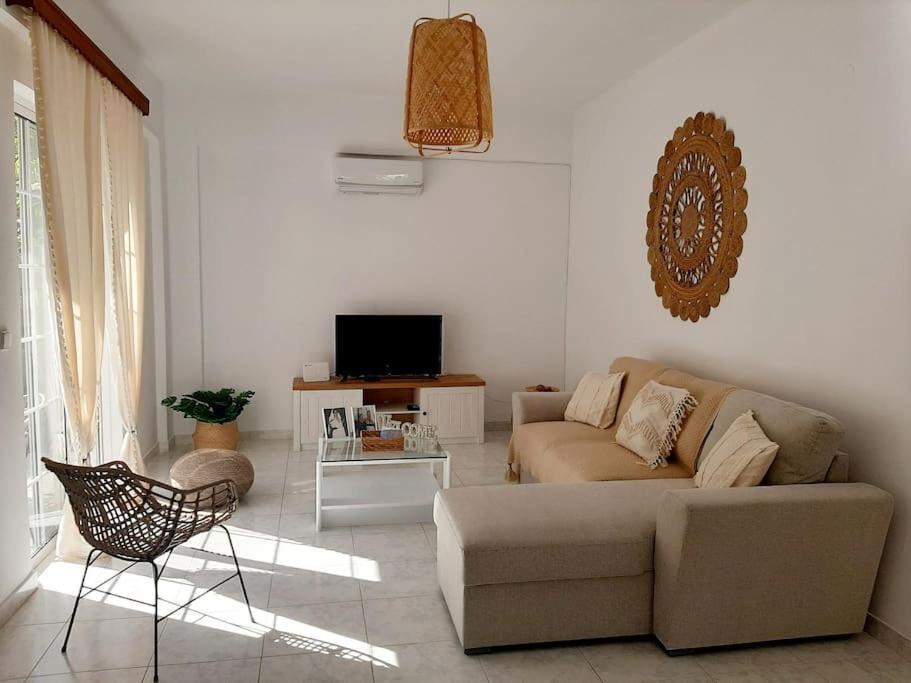 Annika'S Summer Dream Livadia  ภายนอก รูปภาพ